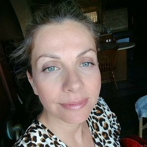 Meet your Posher, Konstantia